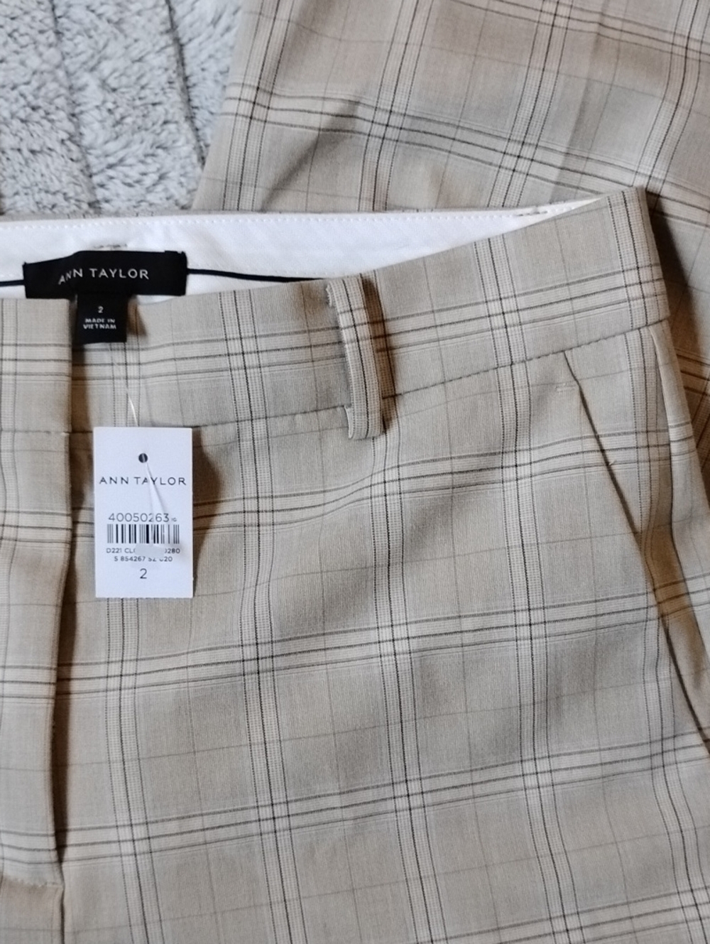 Ann Taylor Beige Plaid Flat Front Straight Leg Dress Pants